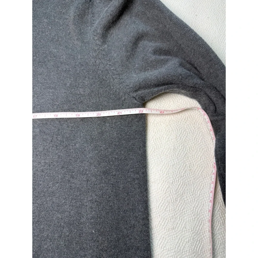 Banana Republic Mens XL Gray Silk Cashmere V-Neck Sweater Minimalist Knit Top